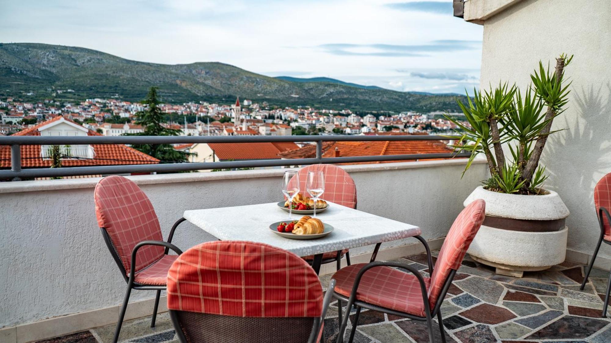 Apartments Kudelik Trogir Eksteriør billede