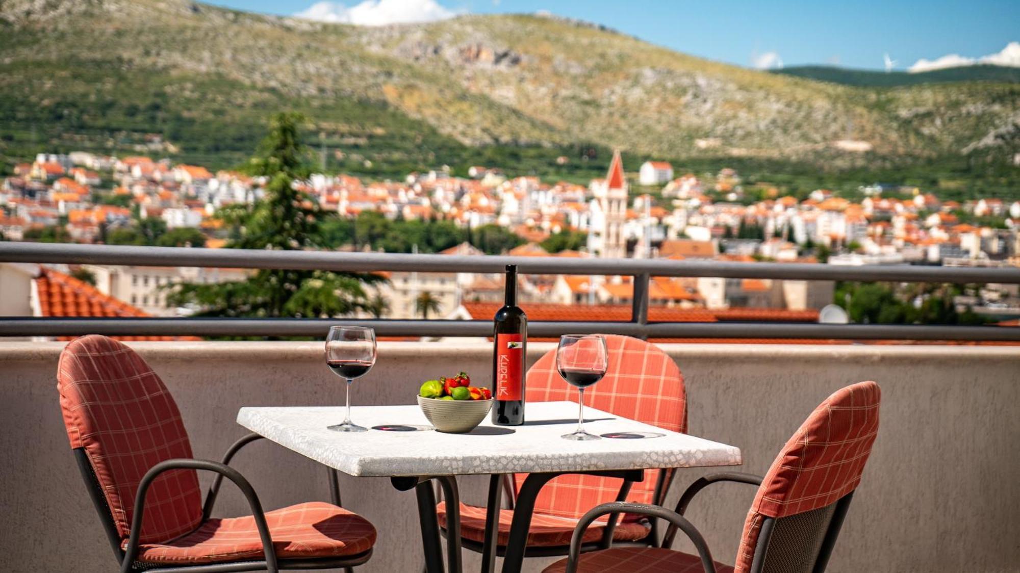 Apartments Kudelik Trogir Eksteriør billede