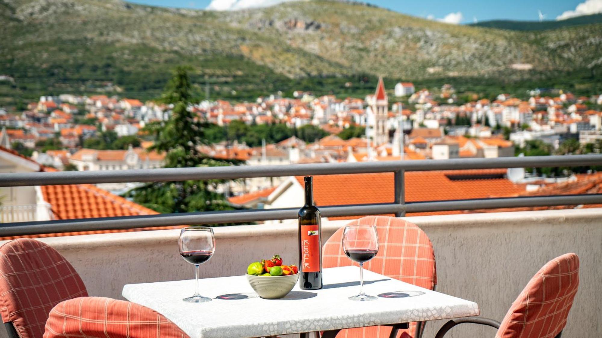 Apartments Kudelik Trogir Eksteriør billede
