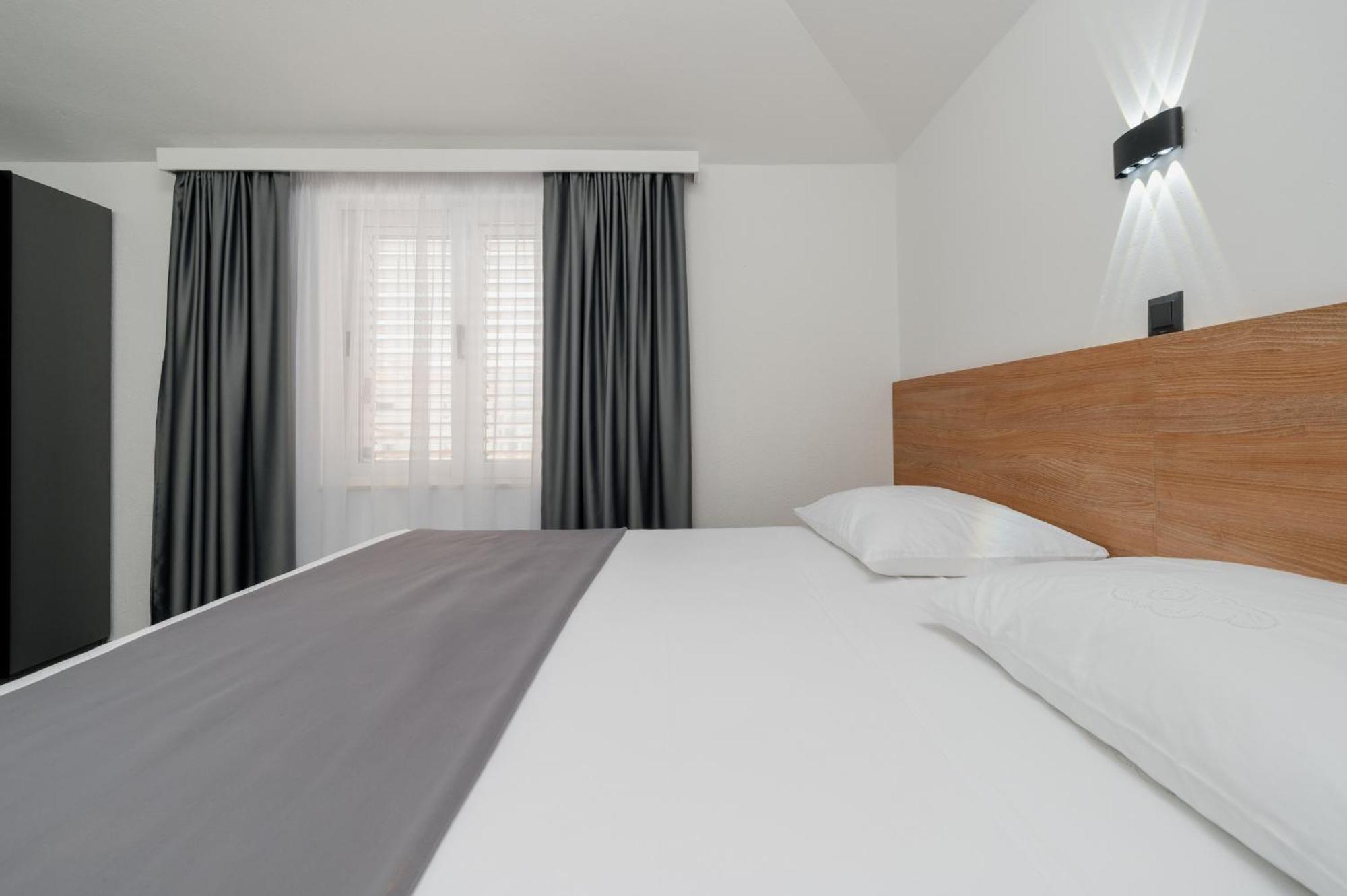 Apartments Kudelik Trogir Eksteriør billede