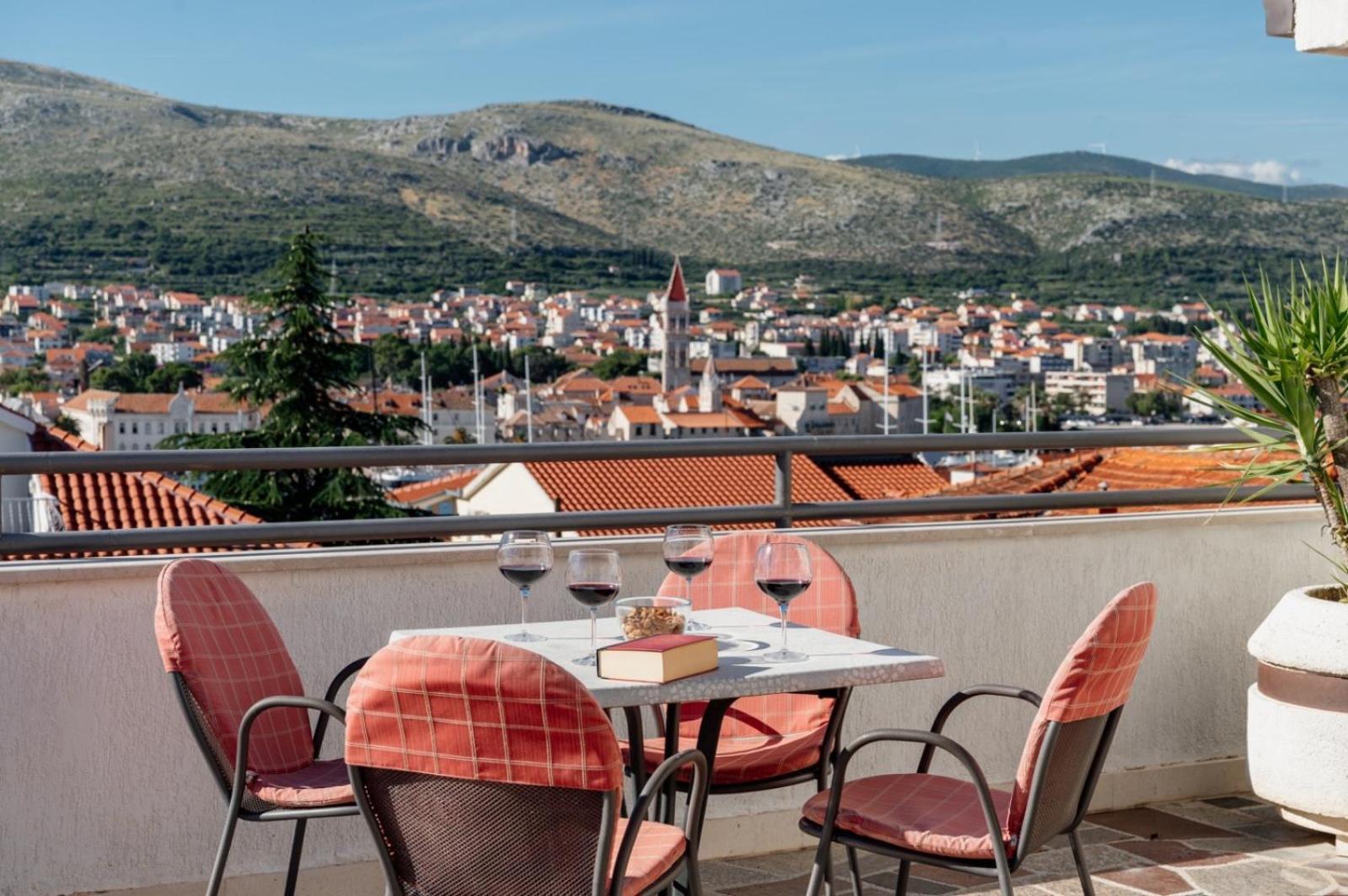 Apartments Kudelik Trogir Eksteriør billede