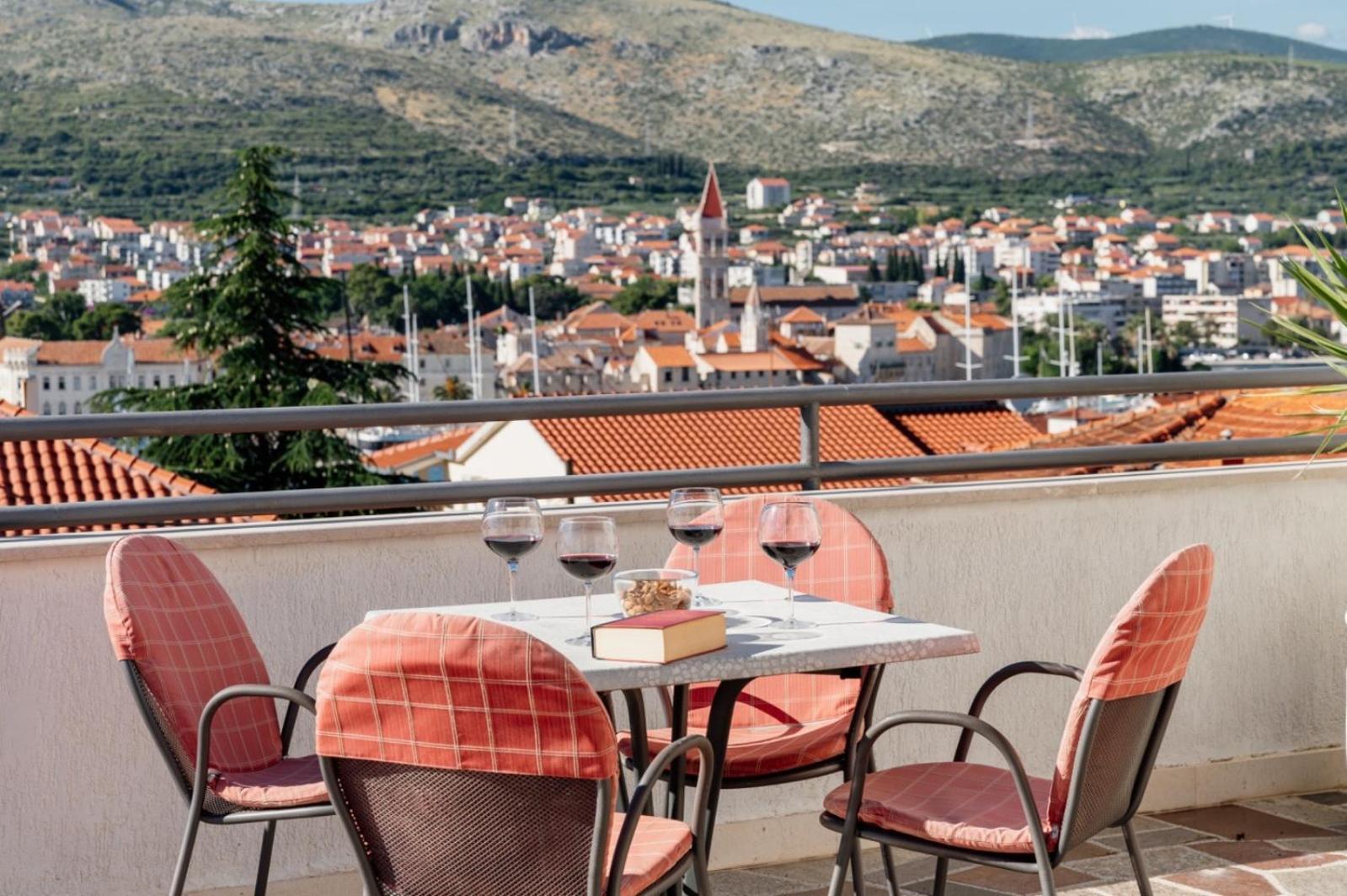 Apartments Kudelik Trogir Eksteriør billede