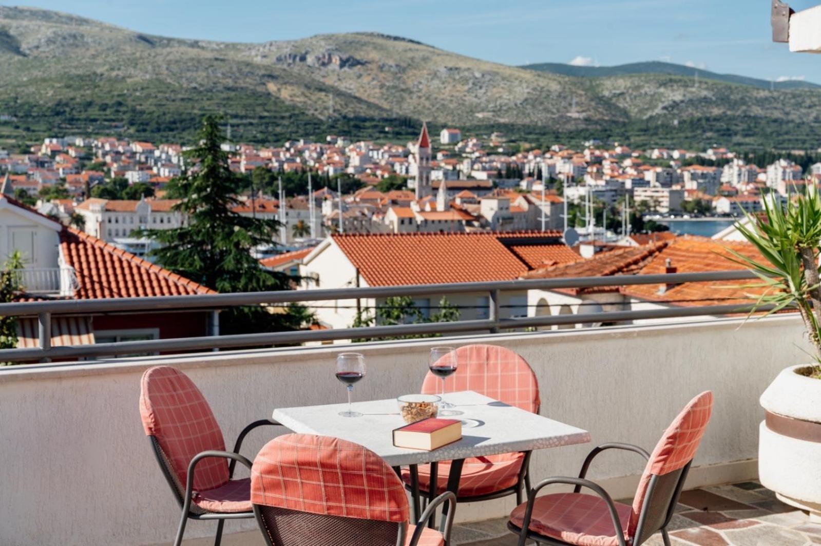 Apartments Kudelik Trogir Eksteriør billede